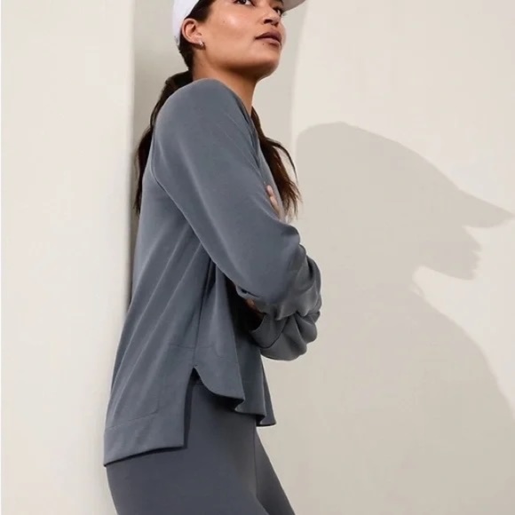 Athleta Seasoft Crewneck Sweatshirt, Cosmos (Blue/Gray), Size XS - Picture 2 of 5